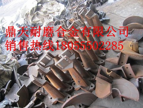 西筑3000瀝青混合設備篩網(wǎng)、西筑鍋底襯板、除塵布袋生產(chǎn)廠(chǎng)家