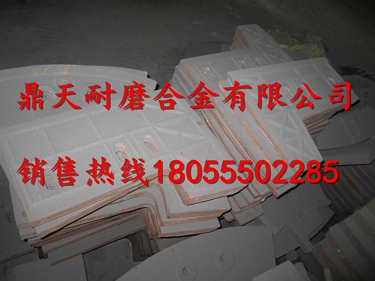 仕高瑪3方混凝土攪拌機中間葉片、兩側刮刀、底襯板廠(chǎng)家電話(huà)